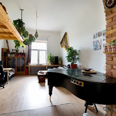 Piano Premier Place Apartment *