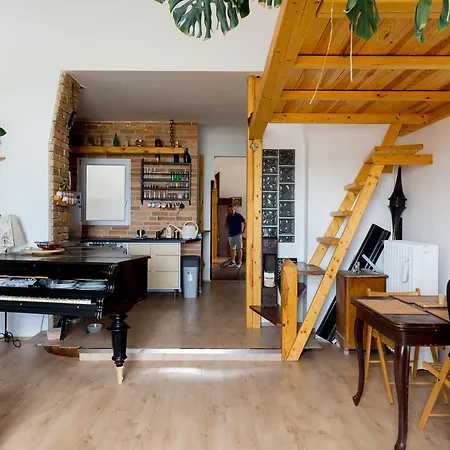 Apartment Piano Premier Place *
