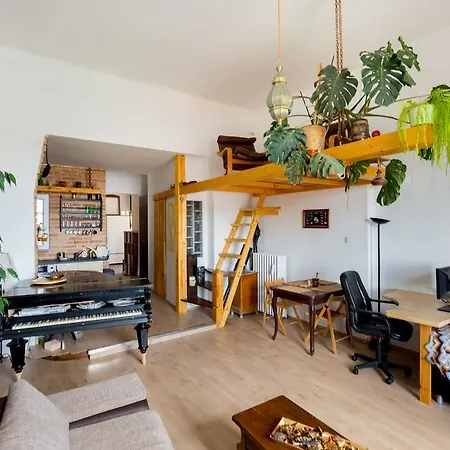 Piano Premier Place Apartment Budapest