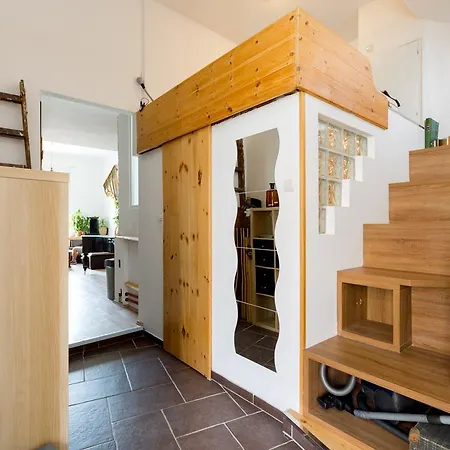 Piano Premier Place Apartment *